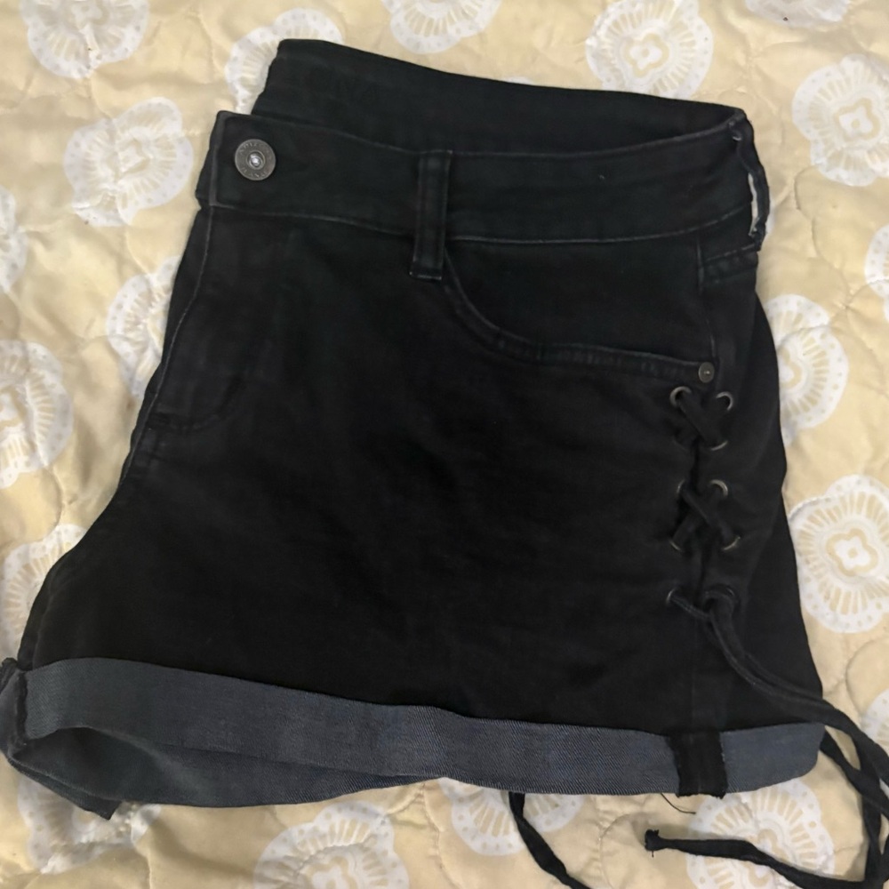 Black Lace-Up Women’s Denim Shorts❤️